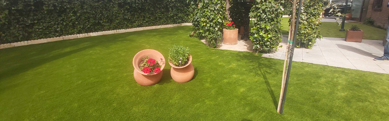 Césped artificial infantil en Arroyomolinos